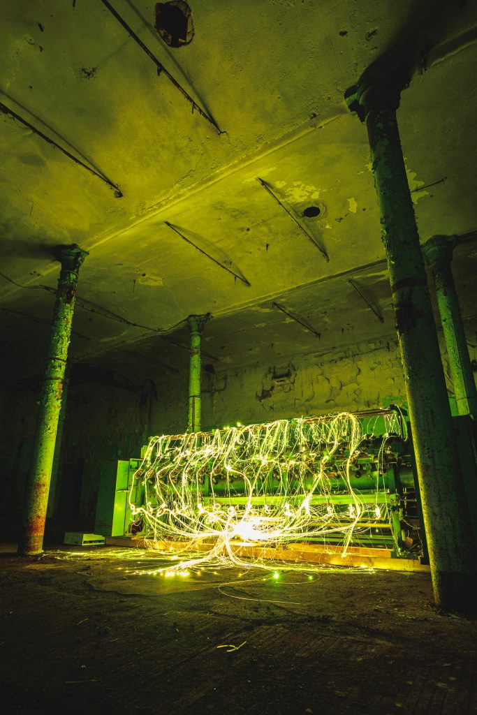 installatsioon-7-683x1024